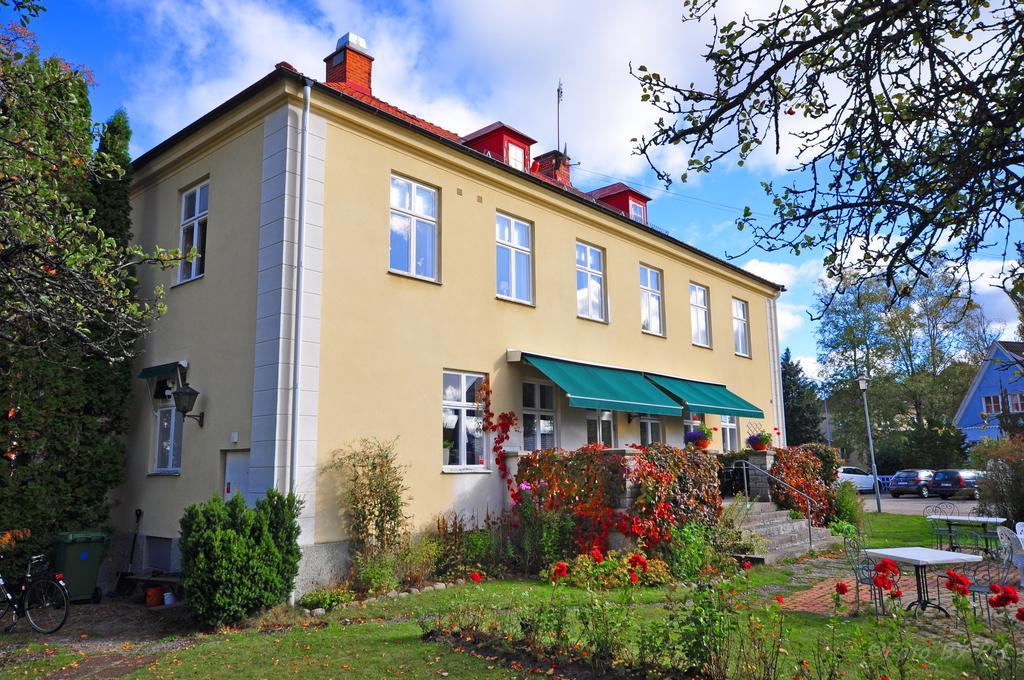 Töreboda Pensionat Praestgarden B&B 외부 사진