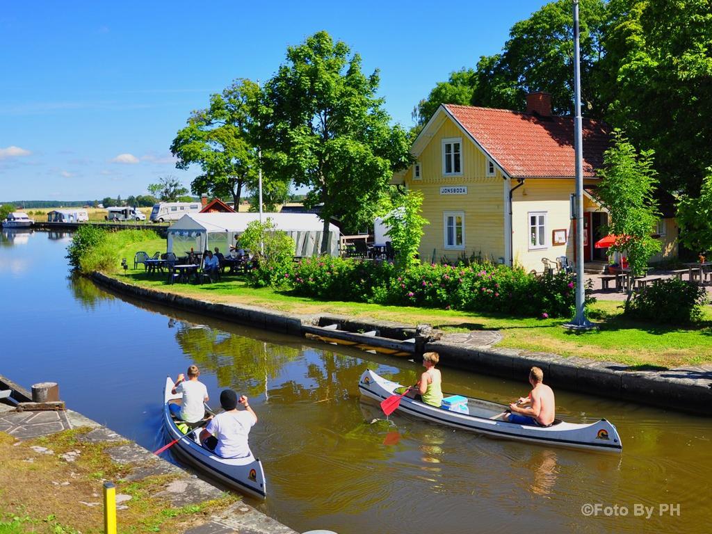 Töreboda Pensionat Praestgarden B&B 외부 사진