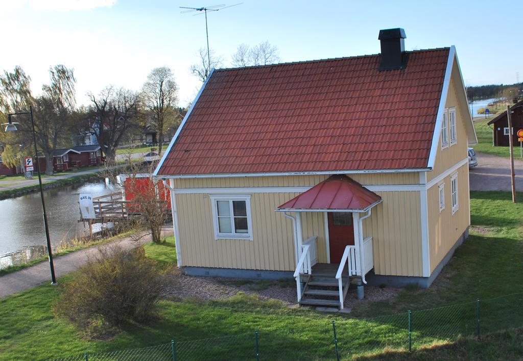 Töreboda Pensionat Praestgarden B&B 외부 사진