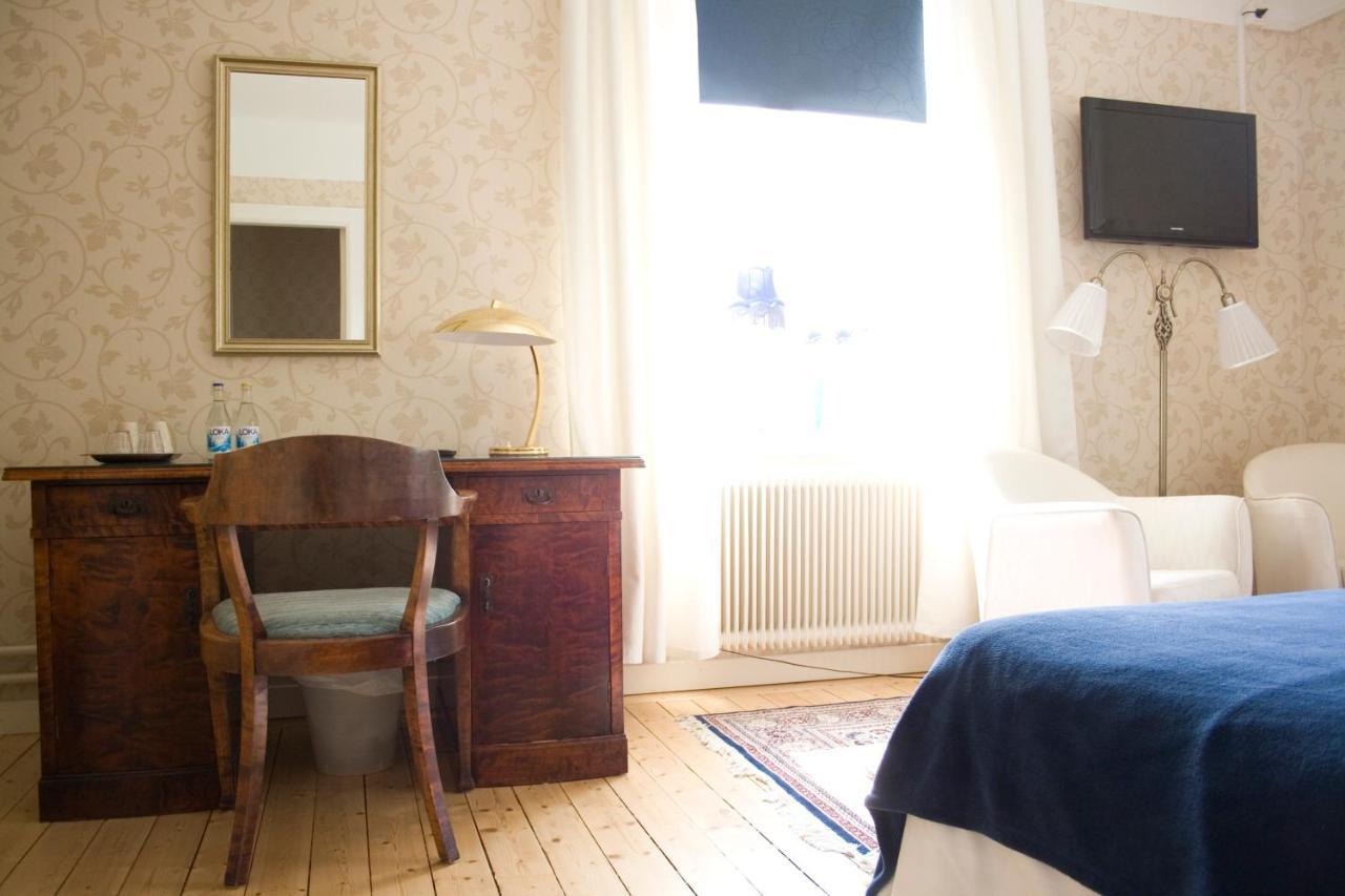 Töreboda Pensionat Praestgarden B&B 외부 사진