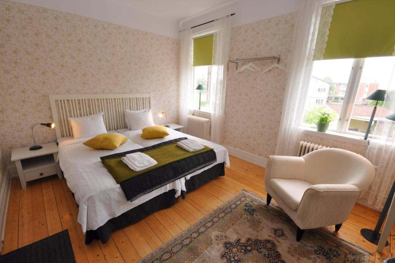 Töreboda Pensionat Praestgarden B&B 외부 사진